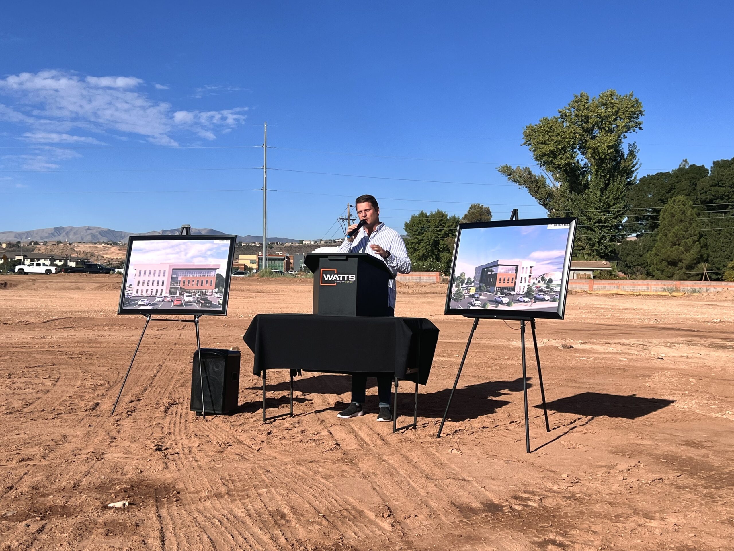 Jordan Hess with Washington City speaking to the crowd